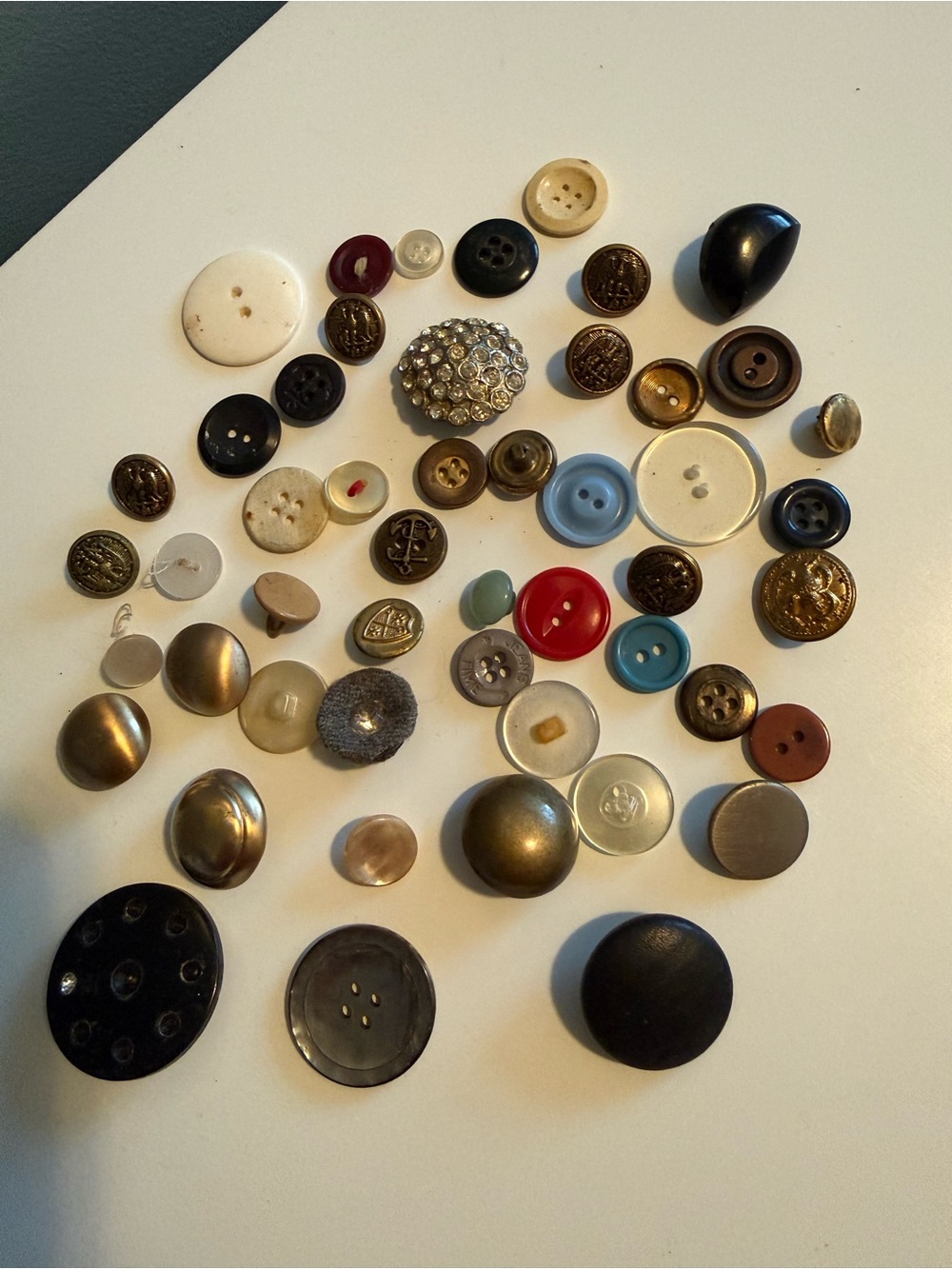 Mixed Lot of Vintage & Antique Buttons Metal Bakelite Plastic Victorian